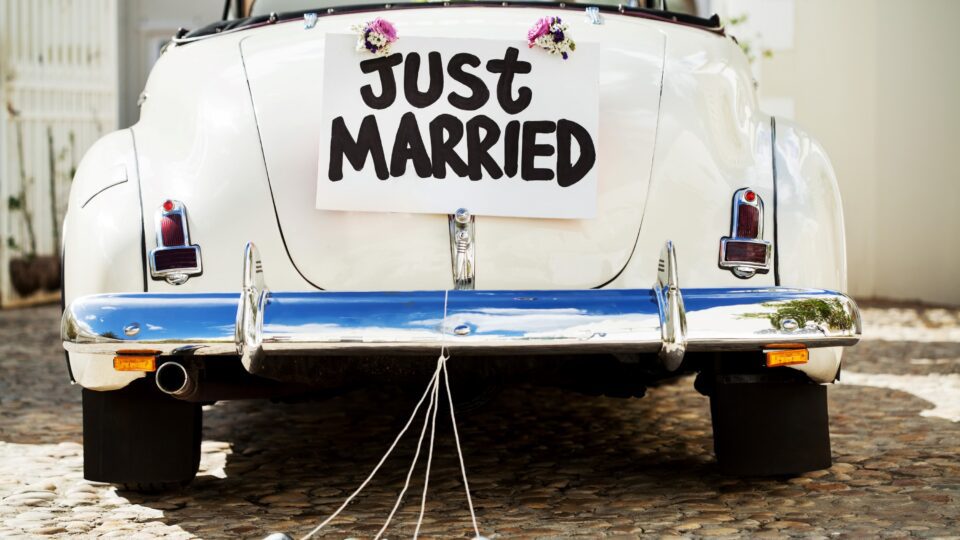 Image of a car decorated for a wedding